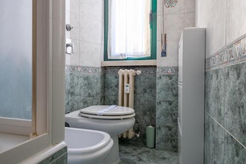 HOST4U - The House Of The Rising Sun, Apartment in Milan City