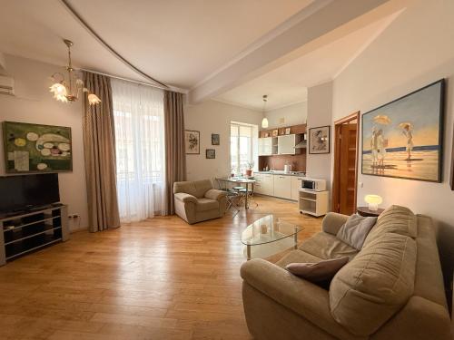 Posezení v ubytování Kyiv Gallery Apartment