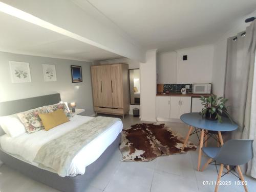 Una cama o camas en una habitación de Linkside lodge