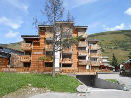 Charmant 2 pièces au pied des pistes avec balcon et casier à ski