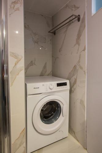 Antigonis Athenian Home