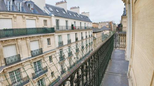 Parisian Elegance in Ranelagh