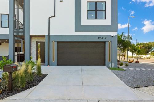 Gallery image of Ocean View-Private Pool-Large Rooftop Deck in St. Pete Beach