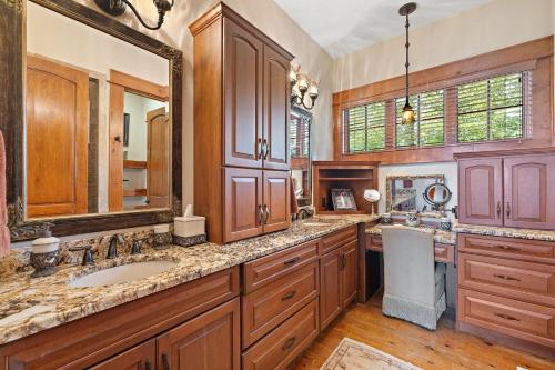 Η κουζίνα ή μικρή κουζίνα στο Sweet Autumn at Blue Ridge Mountain Club