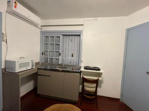 Kuchyň nebo kuchyňský kout v ubytování kitnet xixo 03