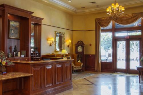 a large room with a hair salon at Carlton Hotel in Atascadero