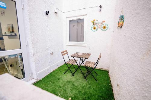 Explore Cardiff - Stylish Studio Apartment Near City Centre photo 13