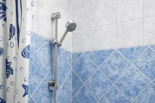 Ένα μπάνιο στο NICE GUEST HOUSE in free PARKING AREA