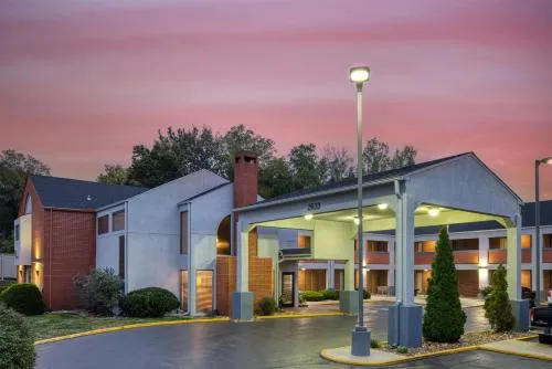 SureStay by Best Western Kansas City Country Inn North in Independence