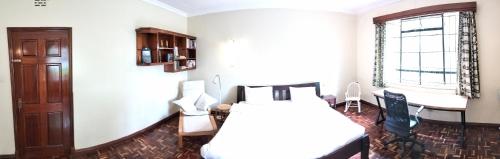 Χώρος καθιστικού στο BnB chez Joep - Larger Guestroom Garden View - 8 min from UN