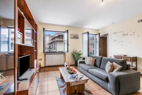 TV a/nebo společenská místnost v ubytování Sunset in Baveno - Happy Rentals