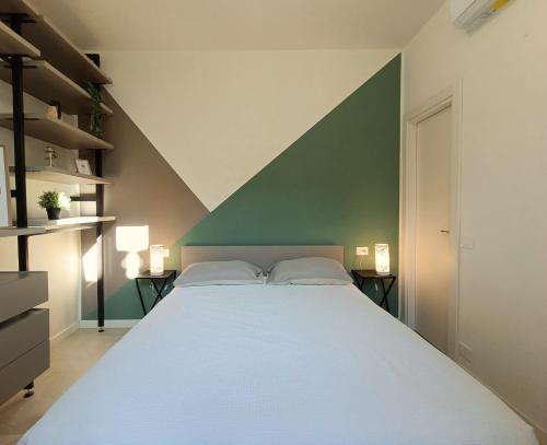 YR Apartments - Duomo - 5 Min Walk to Duomo