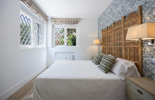 3BR Central Madrid Gem - Rare Private Garden
