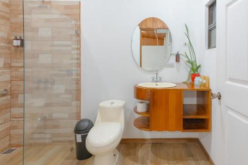 Ένα μπάνιο στο Hotel Holístico Monteverde