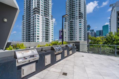 Downtown Luxe Studio Miami Skyline Retreat photo 11