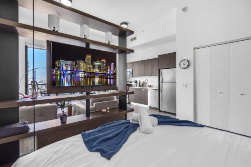 Downtown Luxe Studio Miami Skyline Retreat photo 15