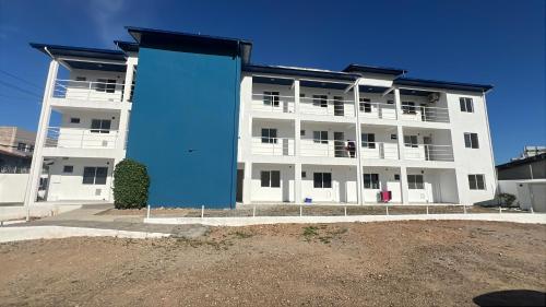 Το κτήριο όπου στεγάζεται  το ξενοδοχείο διαμερισμάτων