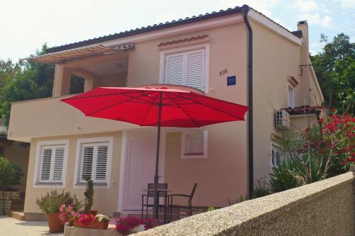 Apartments with parking space Cizici, Krk - 5469