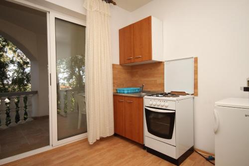 Η κουζίνα ή μικρή κουζίνα στο Apartments with parking space Povljana, Pag - 6299