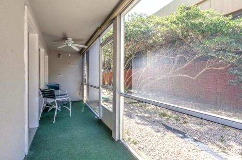 Destin Holiday Beach Resort photo 40