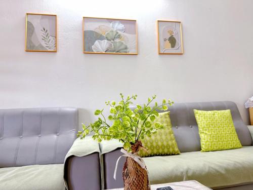 Ein Sitzbereich in der Unterkunft 10min near Ipoh Town Family Old & New Style 8Px