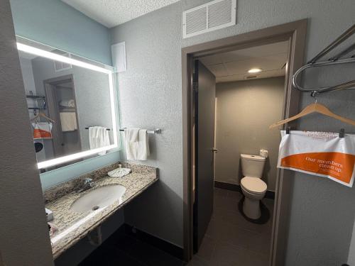 Koupelna v ubytování Quality Lodge