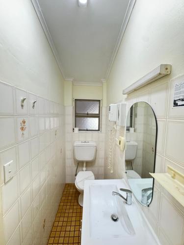 Ένα μπάνιο στο Taree Motor Inn