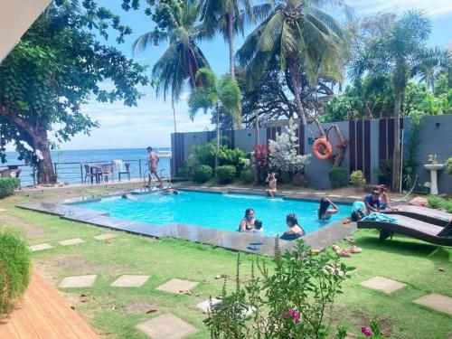 Πισίνα στο ή κοντά στο Baki Divers and Beach Resort