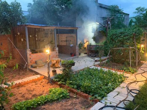 Φωτογραφία από το άλμπουμ του Homestay Nhà Của Gạo σε Ấp Thiẹn Ái