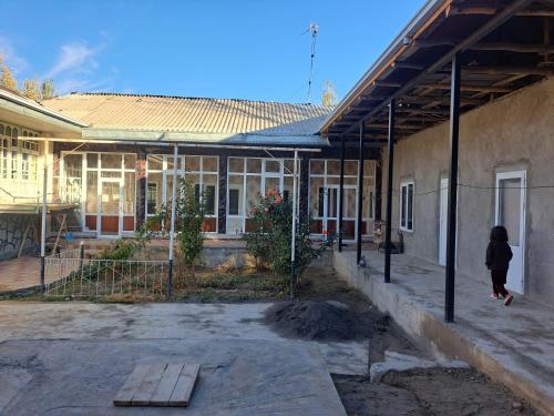 Το κτήριο όπου στεγάζεται  το bed & breakfast