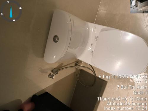 Et badeværelse på Lily Hotel