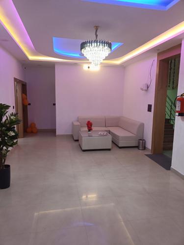 Χώρος καθιστικού στο Hotel Ashiyana Palace