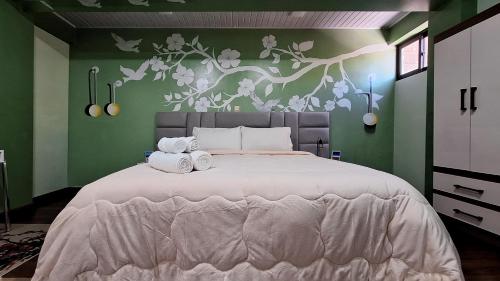 Postel nebo postele na pokoji v ubytování Céntrico apartamento con 2 baños, a pasos de restaurantes y agencias de turismo