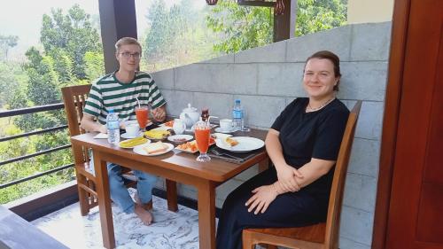 Đồ ăn tại/gần chỗ nghỉ nhà dân