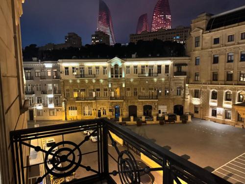 Old city apartment near boulevard