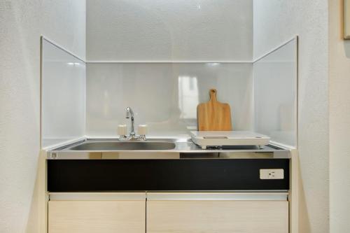 Modern Living Tokyo Komagome 509, a compact studio at excellent location