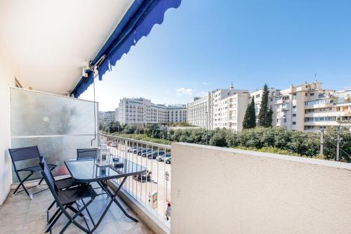 BLUE SERENITY CANNES 6p