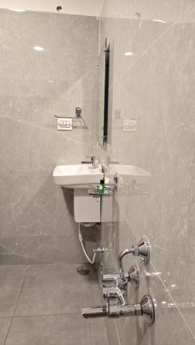 Ένα μπάνιο στο Elite Hotel Karimnagar