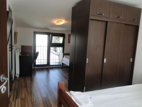 Кровать или кровати в номере Hostel Bella Italia