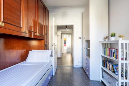 Hostly-The Piramide Soul Roma-10min to Colosseum