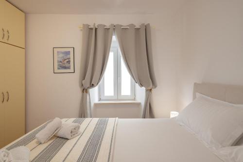 Sea view apartment Galatea