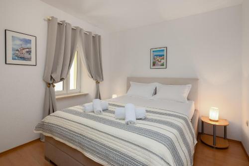 Sea view apartment Galatea