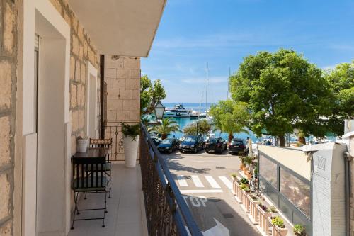Sea view apartment Galatea