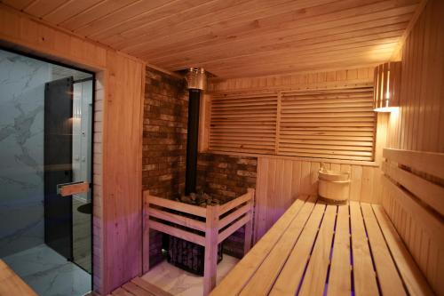 Ένα μπάνιο στο Перлина Ворохти