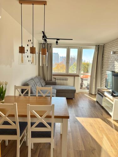 Apartmate- Oldtown by Marina