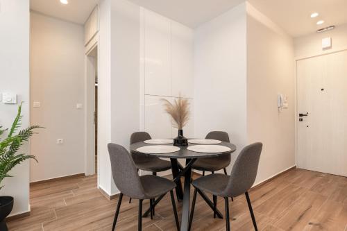Artemis Apartments II