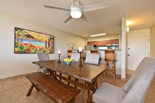 Φωτογραφία από το άλμπουμ του Paki Maui 424 · PM424 BeachFront 2BD w Ocean View σε Kahana