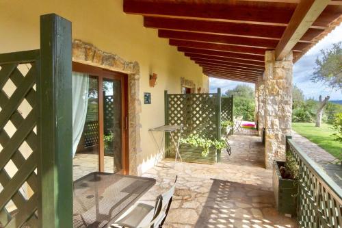 Aed väljaspool majutusasutust ISA - Village surrounded by greenery with swimming pool just a few minutes from Alghero