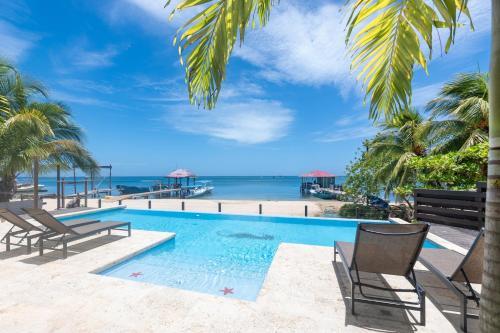 Πισίνα στο ή κοντά στο Seahorse Escape-5 bedroom condo