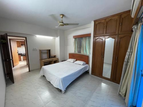 Postel nebo postele na pokoji v ubytování Apartment in the Heart of Dhaka